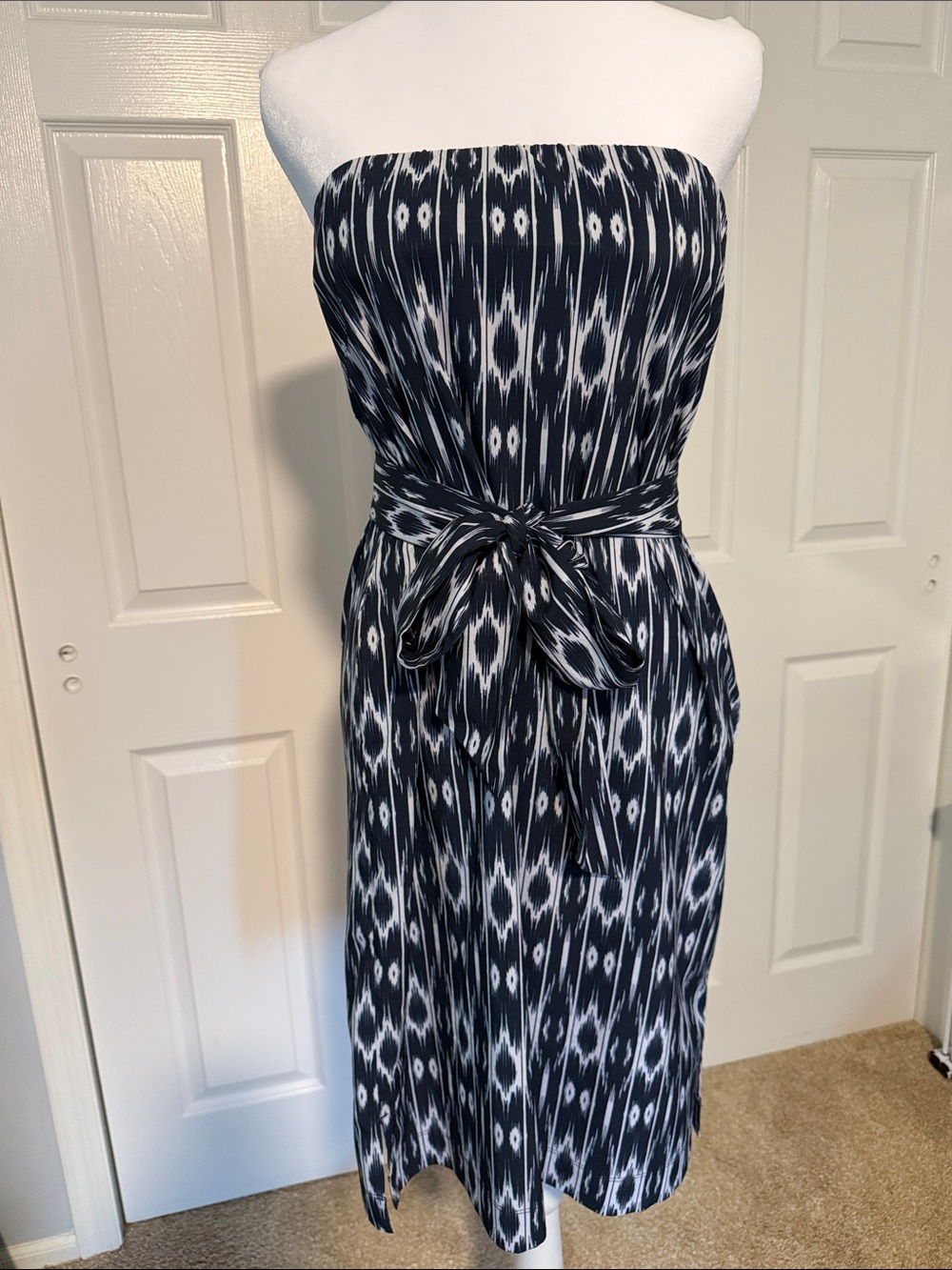 Athleta Strapless Navy & White Midi Dress with Waist Tie - size 8